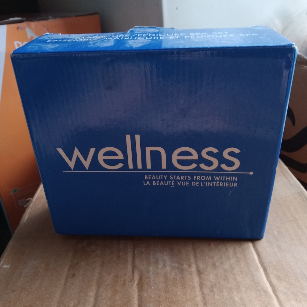 Wellness Manicure/Pedicure Spa Set
